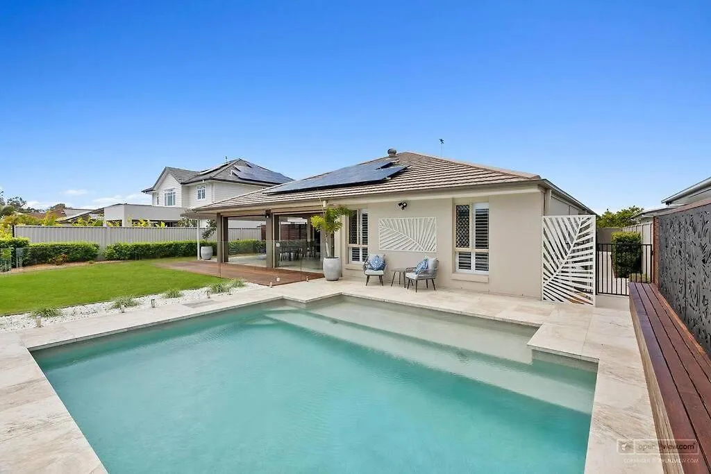 Villa Waters Edge! Banksia Beach